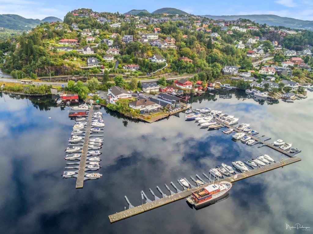 619615025_900730649562410_2224752480297986915_n