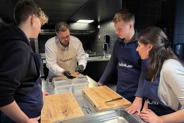 Inspirerer ungdom med stjernekokker